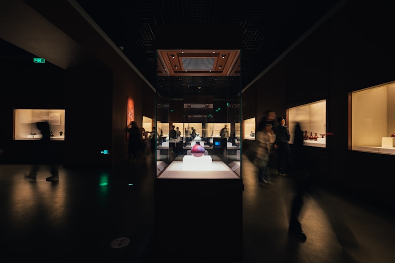 Photo by LISK OBE on Unsplash — representative image for Karen Knorr – “Scavi”