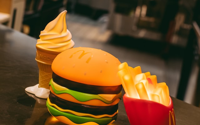 Photo by wu yi on Unsplash — representative image for Moxie Burger