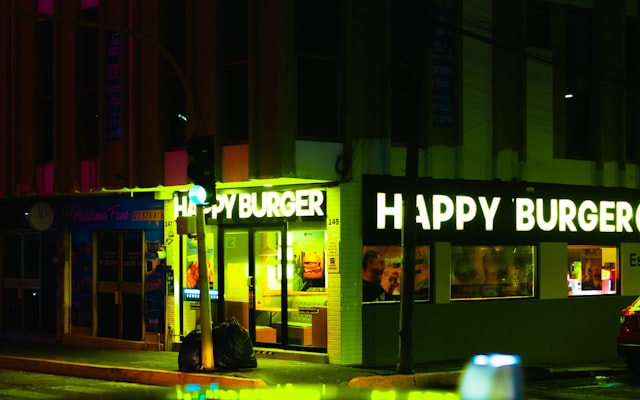 Photo by Leonardo Iribe on Unsplash — representative image for Red Robin Gourmet Burgers