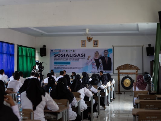 Photo by Husniati Salma on Unsplash — representative image for How to Write to Your Elected Officials