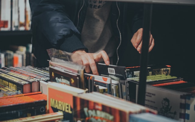 Photo by Ekaterina Krusanova on Unsplash — representative image for Crossover Comics