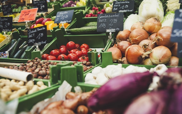 Photo by Markus Spiske on Unsplash — representative image for Alexandria Farmer's Market