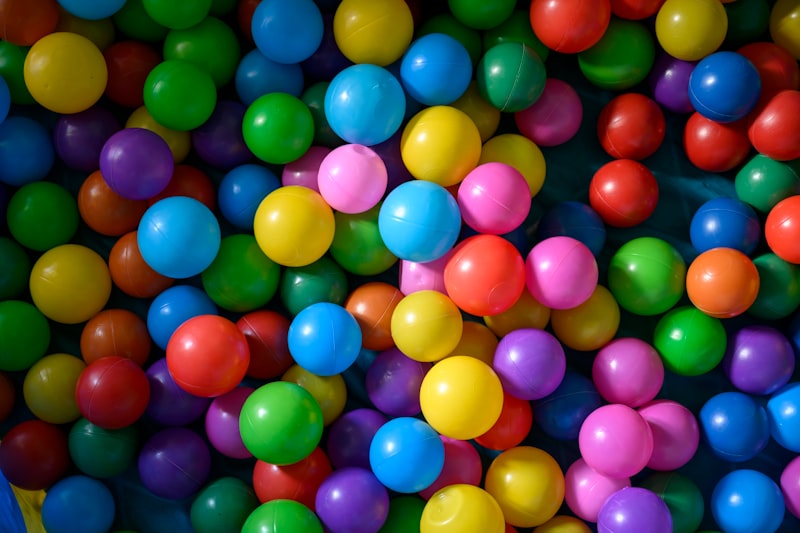 Photo by Paul Zoetemeijer on Unsplash β representative image for Sky Zone Vernon Hills: GLOW Night