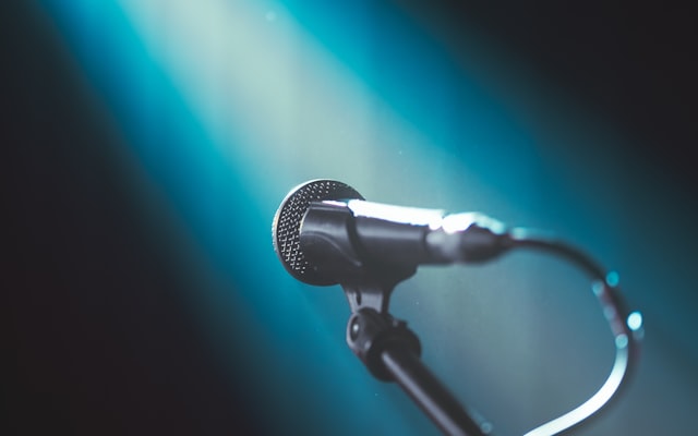 Photo by Kyle Bushnell on Unsplash — representative image for Chicken N Pickle Henderson