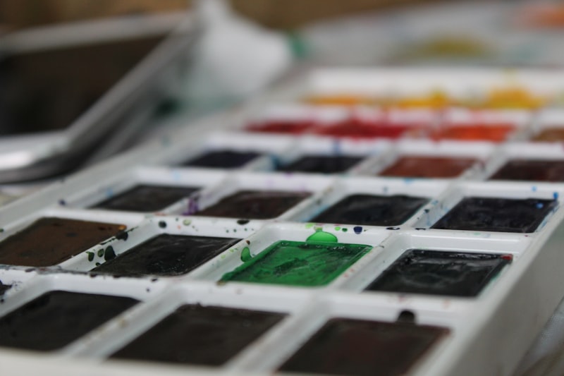 Photo by Marina Yalanska on Unsplash — representative image for Fake Neon Sign Painting: Grades 6 to 12